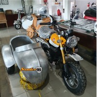 Honda monkey bike sidecar hot sale